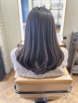 エレメンツ(ELEMENTS) コテ巻き風レイヤーストカール