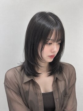 リア(Li'a by neolive) ミディアムウルフ