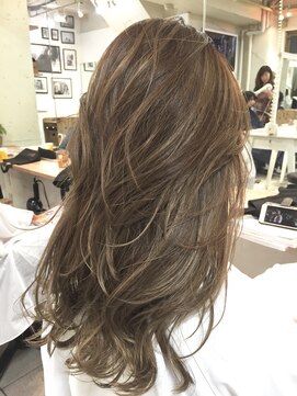 ペネロープ(Penelope) 【新宿ペネロープ】外国人風ハイライトベージュ 担当RYO