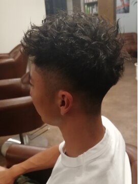 ラボーテ 南大分店(La Beaute') 『フェード』×『無骨』×『ツイストパーマ』ストリートスタイル