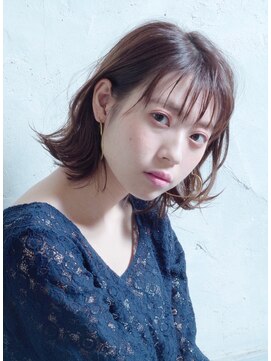 デコラージュ(Decollage) 切りっぱなし外ハネスタイル