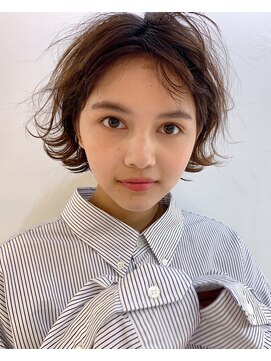 グッデイ ヘアー(GOOD DAY HAIR) 外ハネボブ アッシュブラウン ネオウルフ ブリーチなしカラー