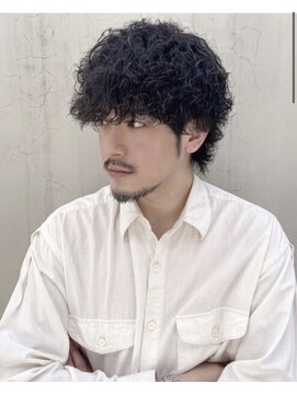 ロンド アンブル 四条烏丸(Lond ambre) 【Lond ambre】萱原大幹　波巻きパーマ/ツーブロック/黒髪