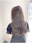 ナチュラルグレージュ