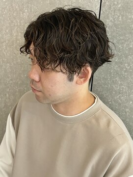 ニアウ 太田店(Niau) スパイラルパーマセンターパートツイストスパイラルパーマ眉毛