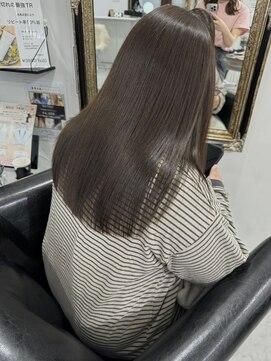 ヌク(Nuku.) 髪質改善トリートメント＿ロング＿ブラウンアッシュ