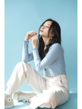 ルフュージュ バイ プロデュース 相模大野店(Refuge by Produce) 暗髪/レイヤーカット/長めバング