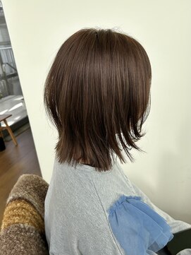 エクテ(ecouter) ミディアムレイヤーカットシャギーウルフアンニュイウルフ