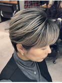 ブロンドベージュのシャドールーツ