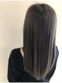 フォギーグレージュ