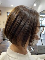 ハムステッド(Hampstead)&nbsp;前下がりボブ