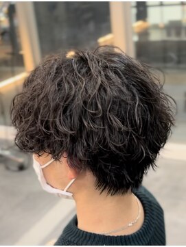 バース バイ ハピネス(BIRTH by happiness) ツイストスパイラルパーマツイストパーマメンズマッシュパーマ