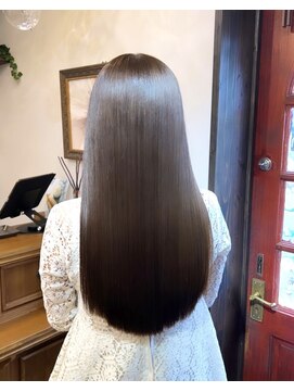 レーヴ(Reve) 13種を駆使したオーダーメイド髪質改善トリートメント★