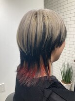 ウォルト(WALT)&nbsp;【派手髪】ホワイトグレージュアウターカラーウルフ