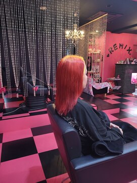 リミックス(REMIX by Love hair KING OF PRINCESS HAIR&EXTENTION) 原色派手髪 グラデーション 原色イエロー 原色レッド