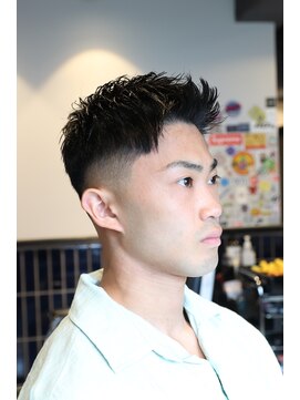 ツーエイチ 新宿(2H) 新宿/フェザーアップ/スキンフェード