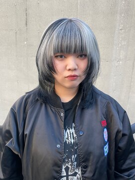 ジーナ(XENA) 小顔に見せるヘア×デザインカラー×渋谷