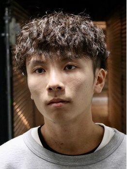 ザワワ(ZAWAWA)の写真/伸びてもダサくならない。カッコいいが続く持ちのいいスタイル[京都/河原町/メンズ/学割U24]