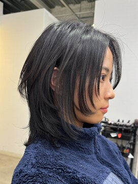 バンクスヘアー(BANK'S HAIR) 【黒髪×くびれレイヤー】小顔見せショートウルフ風スタイル