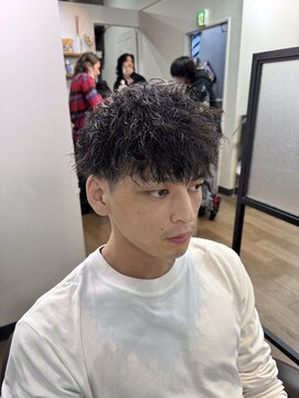 クロムトウキョウ ザ バーバー 新宿本店(CHROM TOKYO the Barber) ツイストスパイラルパーマ