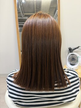 クレア(Klea) 艶髪ナチュラルストレートミディアム♪