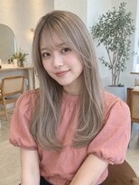 ラナ(LaNA)&nbsp;柔らかなベージュと透け前髪の艶ロング