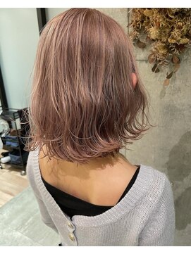 ヘアーデザイン リマ(Hair Design Lima) 『Lima』外国人風ペールピンクベージュ