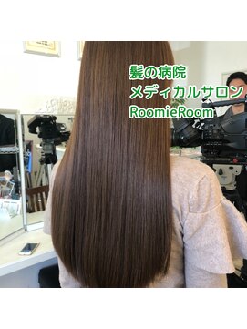 ルーミールーム(RoomieRoom) 髪質改善/美シルエット/ツヤ髪ロング/アッシュベージュ/20代30代