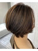 ショートボブ