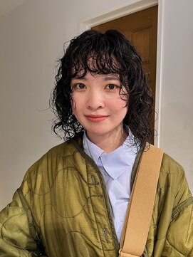 ナループロアツム(Nalu pu loa Tsum) ウルフパーマ/黒髪パーマ/ハードパーマ/前髪パーマ/顔まわり