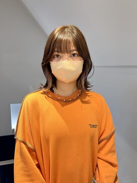 トレス(TRESS) 外ハネレイヤー インナーカラー くびれボブ