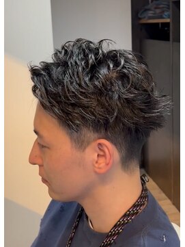 ニコ ヘアリラクゼーション(Nico hair relaxation) 刈り上げツーブロック髪黒髪アップバングかっこいいメンズカット