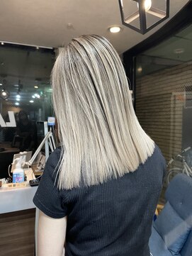 ラフ(LAFF) #バレイヤージュ#グレージュカラー#ボブウルフ#ココアベージュ