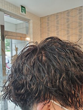 エトイ(etoi) ツイストスパイラルパーマ