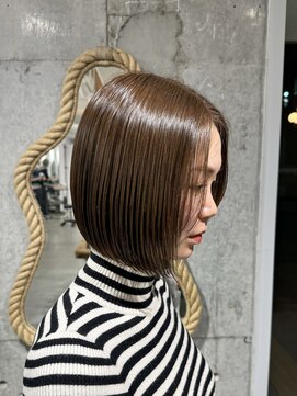 ジェムバイアルテフィーチェ(gem by artefice) あごラインぷつっとボブ