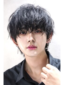 ノーリミット 大阪梅田(No Limit) 【大阪/梅田】ラウンドマッシュウルフ