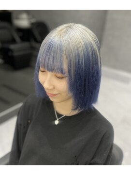 シーエスメイドバイシャチュー 栄店(CS made by SHACHU) ブルー×ホワイト