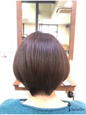 ショートボブ