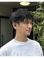 オムファミーユラグ(homme, famille raugh)&nbsp;大人な波巻きスパイラルパーマ