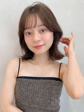 アグノス 青山(Agnos) ココアベージュ グラゲヘアー くびれ 小顔 オリーブグレー