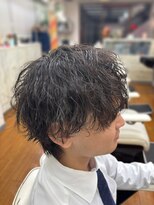 ヒーロー(HERO)&nbsp;マッシュウルフ　波巻きパーマスタイル