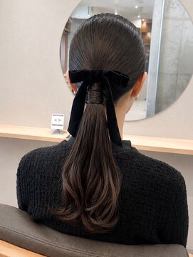 キリ 逗子(kiri) 逗子葉山ヘアアレンジポニーテールリボンアレンジ結婚式式典R102