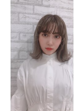 ブリーズ (BLISE) 大人ガーリーな外ハネボブ