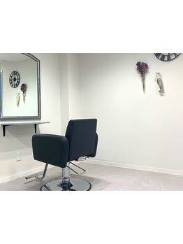 〈北24条駅徒歩3分〉日常から離れ、ゆったりとしたサロンtimeをお過ごしいただける癒しのプライベート空間