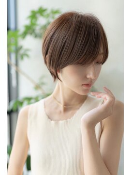 メゾンバイハバナ(maison by HAVANA) 大人かわいいフェザーバングカーキグレージュミディアムウルフ