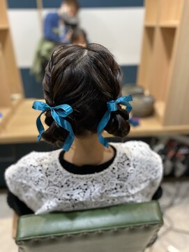仙台ｄ ヘアアレンジ リボンツインお団子ヘア L ヘアサロンアンドヘアメイクディー Hair Salon Hair Make D の ヘアカタログ ホットペッパービューティー
