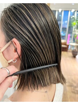 プラスシー(+C) 地毛ハイライトで赤みなく続けるブレンドカラー!白髪ぼかし