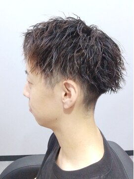 夜髪 ふわっと揺れる。やりすぎない大人ツイスパ