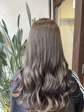 アン ブリーチ(UN BLEACH) ブリーチなしオリーブグレージュカラー♪