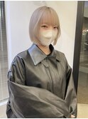小顔ボブカット大人可愛い透明感春カラーシルバーカラー